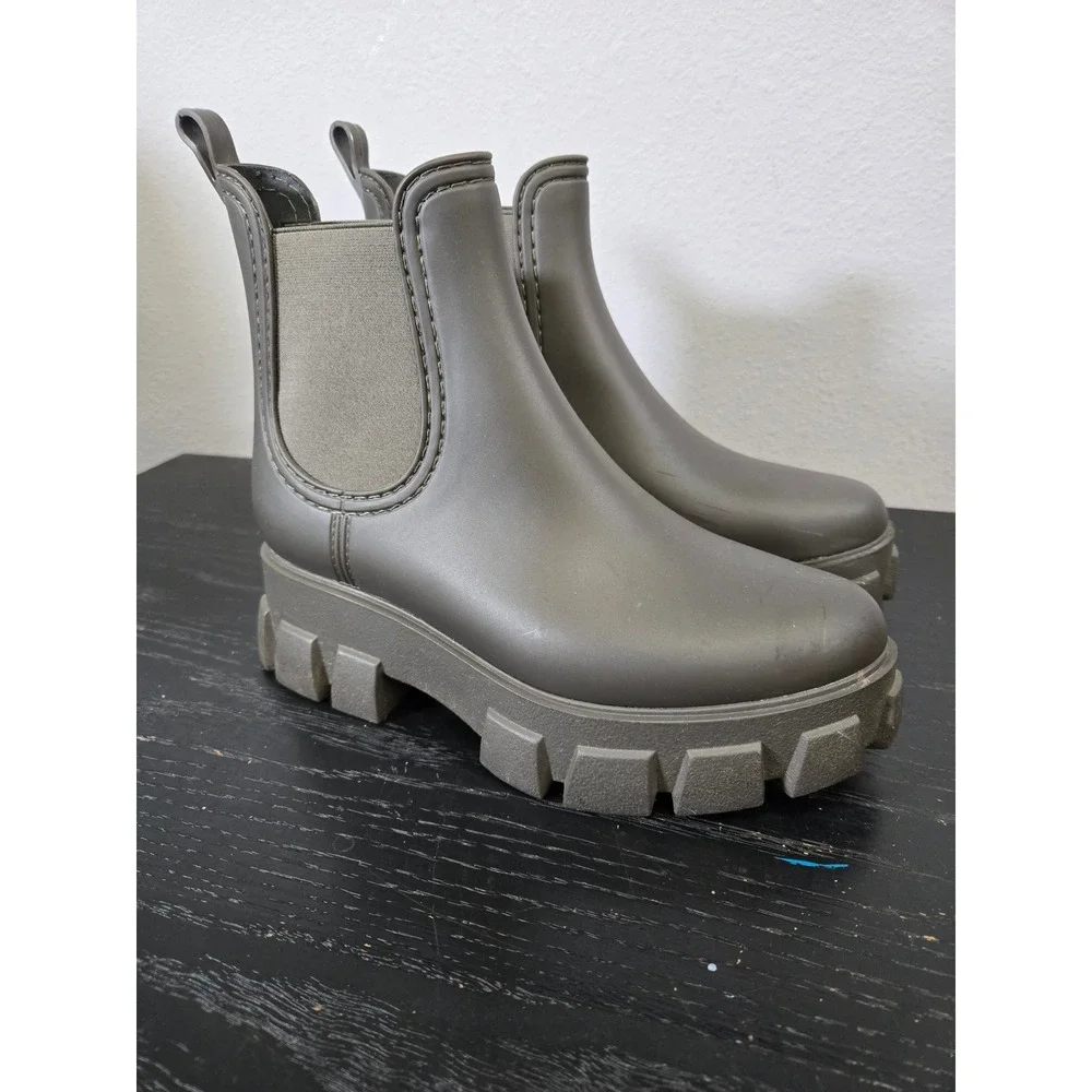 Jeffrey Campbell Cloud-7 Waterproof Lug Sole Chelsea Rain Boots Olive Green 7